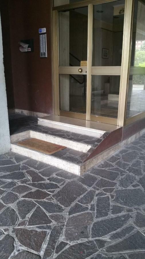 Casa Vacanze Cinecitta'Est Rom Exteriör bild